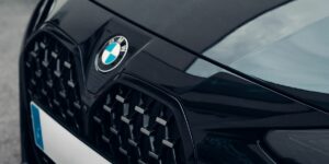 Lire la suite à propos de l’article Quand faire poser un film PPF sur sa voiture ?