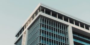 Lire la suite à propos de l’article Pose de films d’intimité à Montpellier : protégez vos espaces avec Zelyts